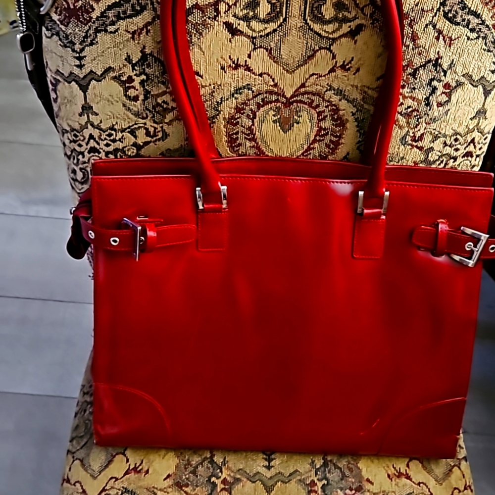 Red Leather Business Computer Tote by Franklyn  Covey. Sophisticated ,